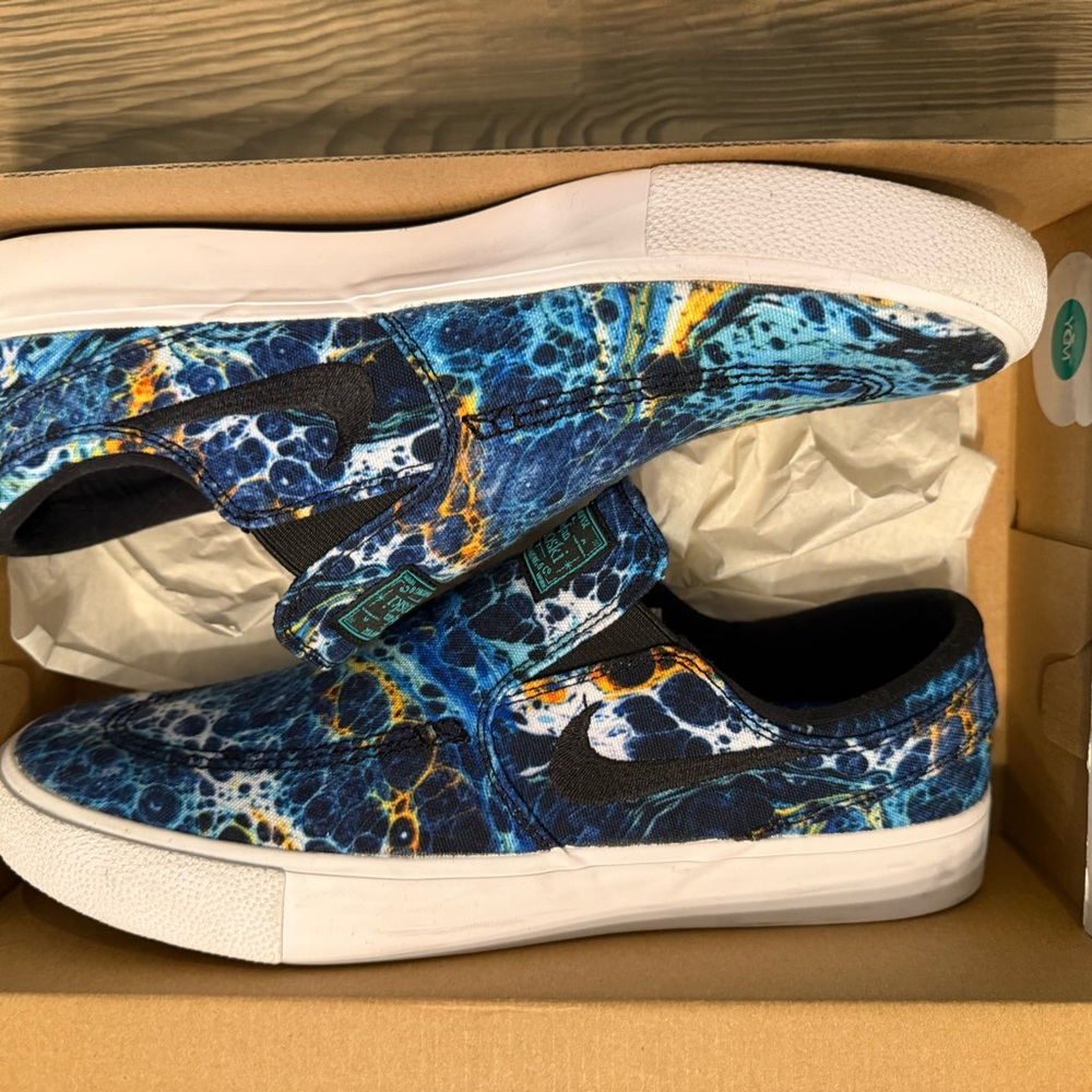 Nike Zoom Janoski Slip-On Sneakers